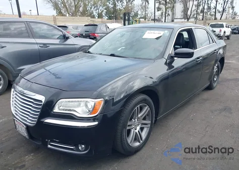 2013 Chrysler 300 Motown из США, поврежденный, VIN 2C3CCAAG8DH556391